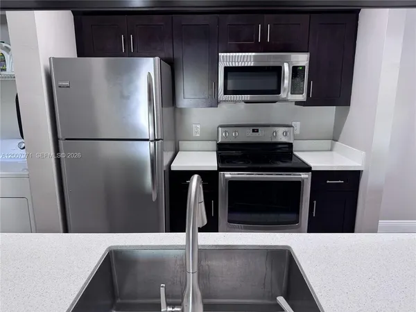 $2,200 | 10420 Southwest 158th Court, Unit 306, Miami, FL 33196