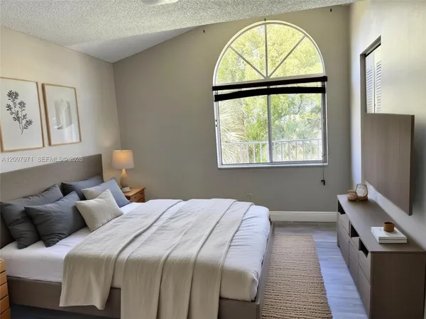 $2,200 | 10420 Southwest 158th Court, Unit 306, Miami, FL 33196