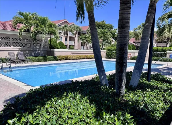 $2,200 | 10420 Southwest 158th Court, Unit 306, Miami, FL 33196