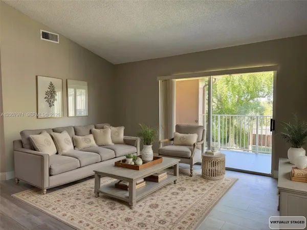 $2,200 | 10420 Southwest 158th Court, Unit 306, Miami, FL 33196