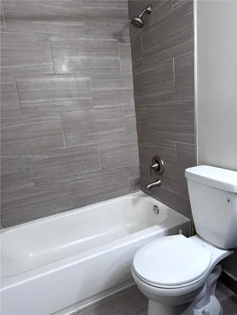 $2,200 | 10420 Southwest 158th Court, Unit 306, Miami, FL 33196