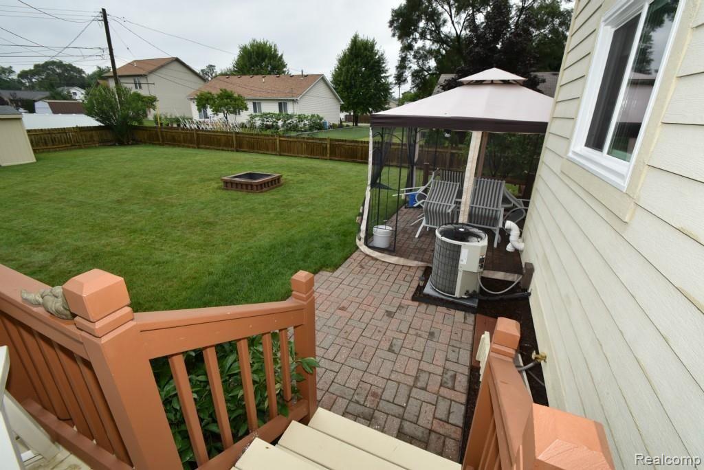 2842 Gerald Avenue Rochester, MI 48307 - Photo 9 of 40 Patio to Deck