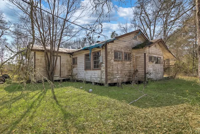 $131,999 | 170 County Road 328, Cleveland, TX 77327