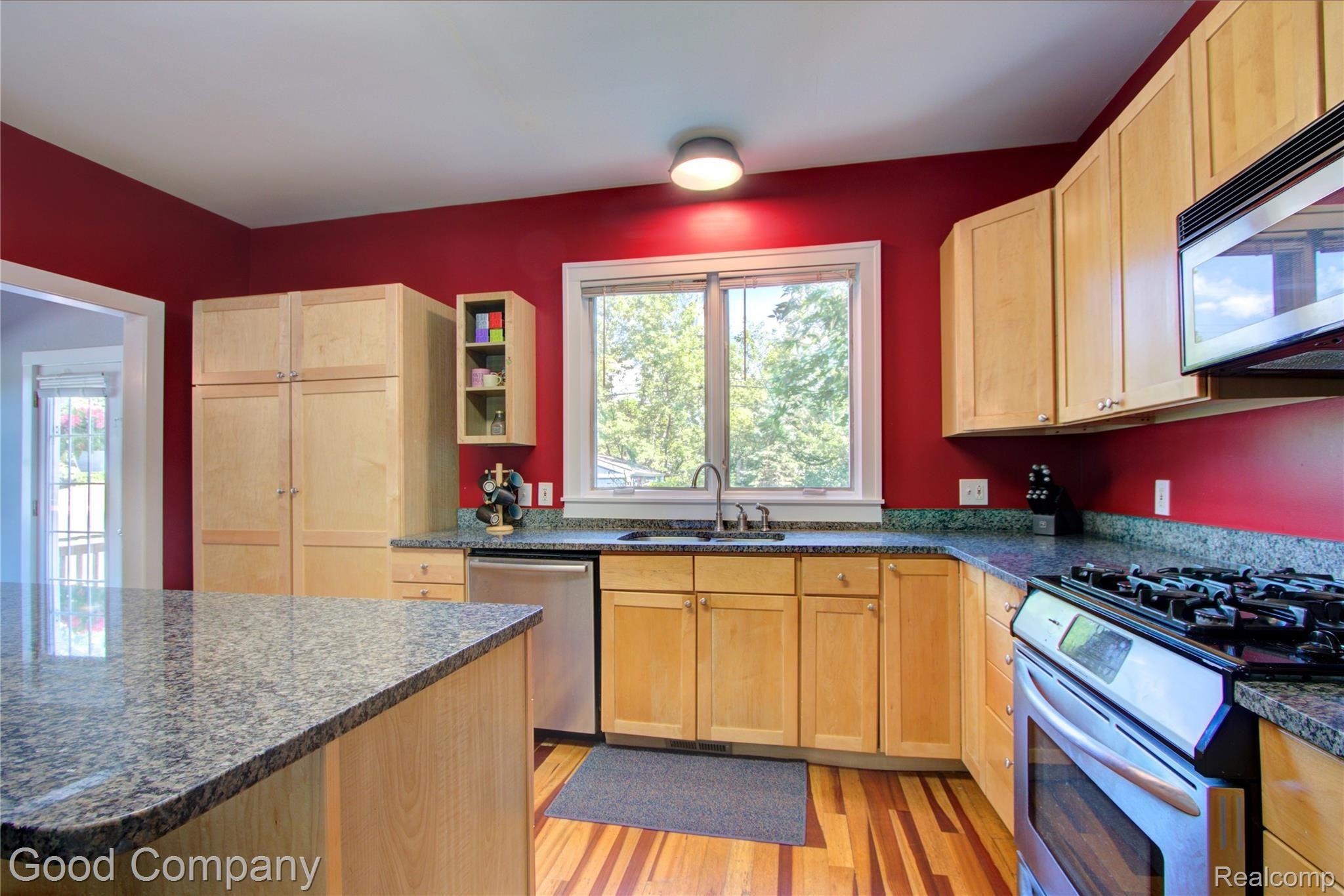 3924 Kent Road Royal Oak, MI 48073 - Photo 9 of 46 3924 Kent Rd. 9