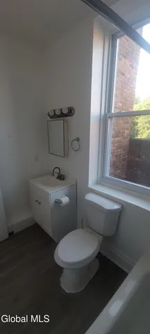 $22,200 | 9 St Joseph's Terrace, Unit 3B, Albany, NY 12210