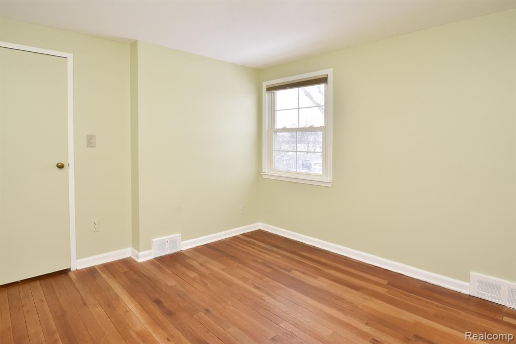 1760 Graefield Road Birmingham, MI 48009 - Photo 19 of 25