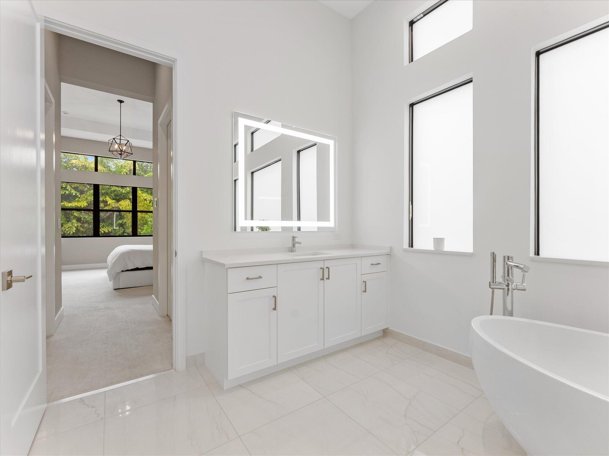 9273 Sunflower Mdw Road Boca Raton, FL 33434 - Photo 17 of 39 Primary Bathroom