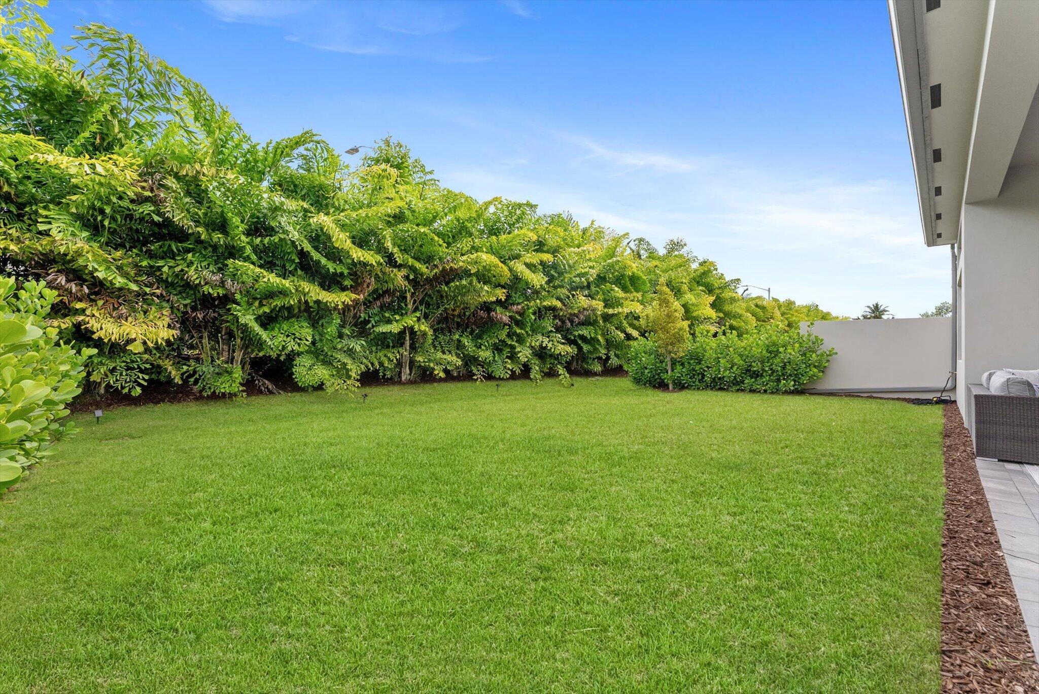 9273 Sunflower Mdw Road Boca Raton, FL 33434 - Photo 30 of 39 Private Backyard
