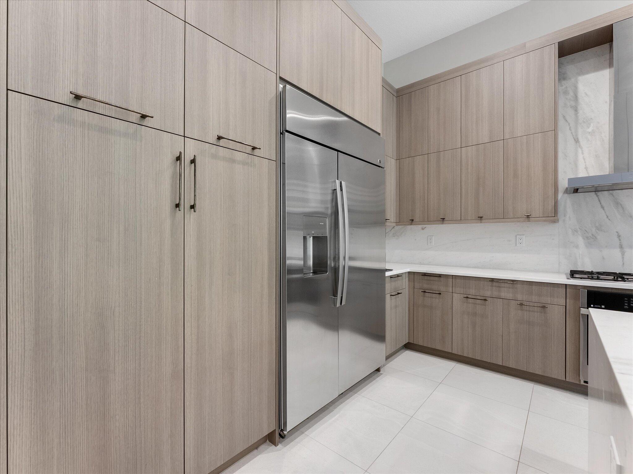 9273 Sunflower Mdw Road Boca Raton, FL 33434 - Photo 7 of 39 Kitchen