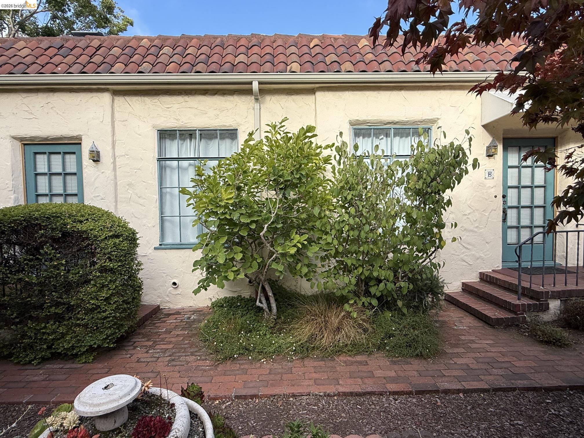2444 Virginia Street, Unit B Berkeley, CA 94709 - Photo 4 of 39