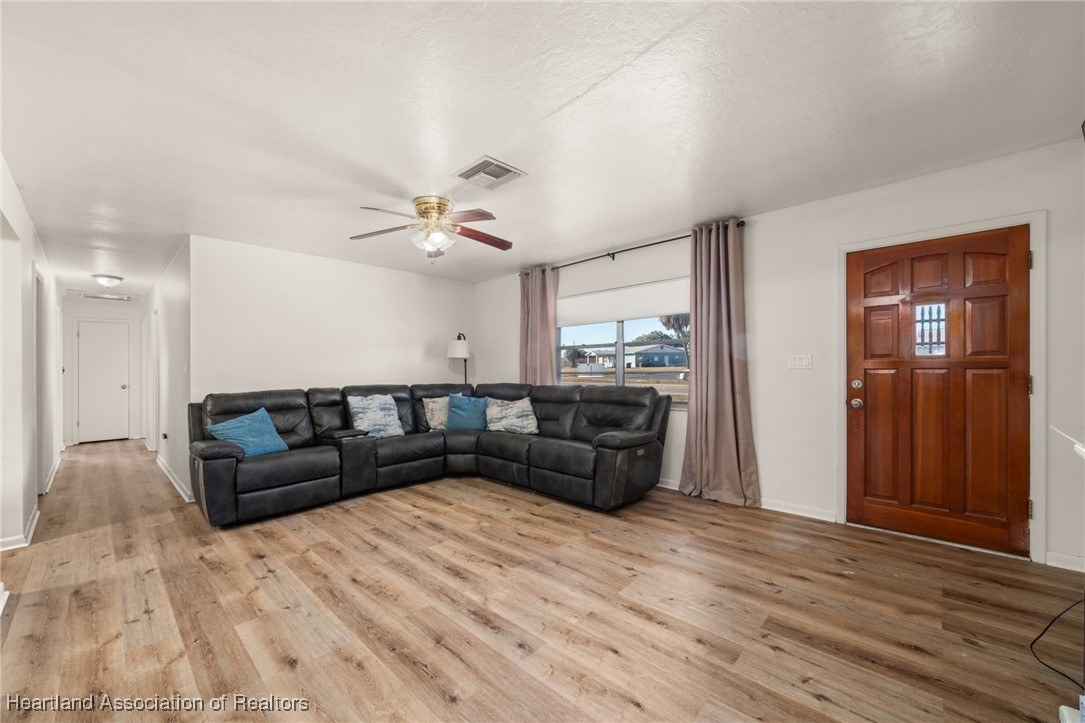 1221 Forest Road Sebring, FL 33872 - Photo 5 of 47