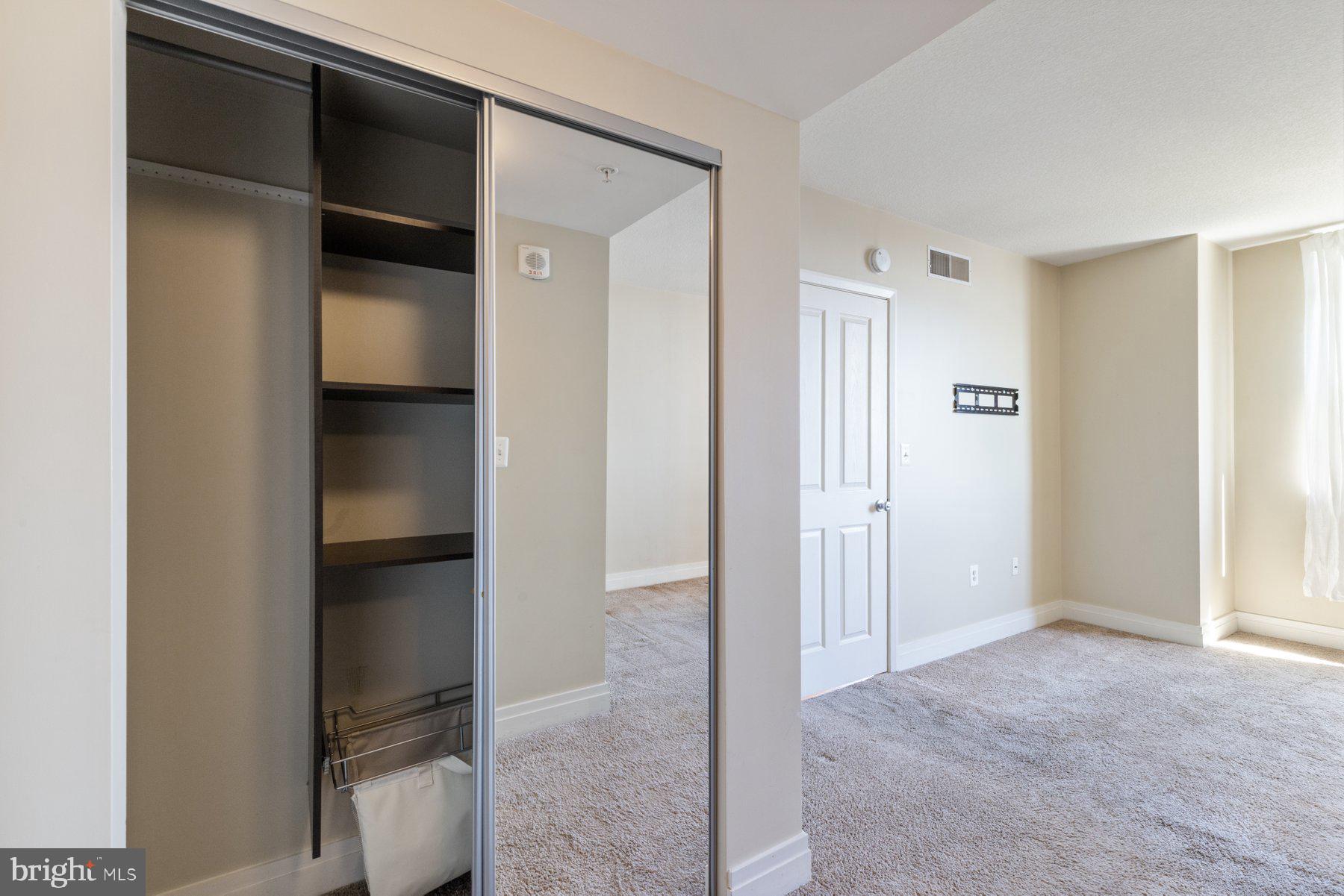 414 Water Street, Unit 2512 Baltimore, MD 21202 - Photo 18 of 40