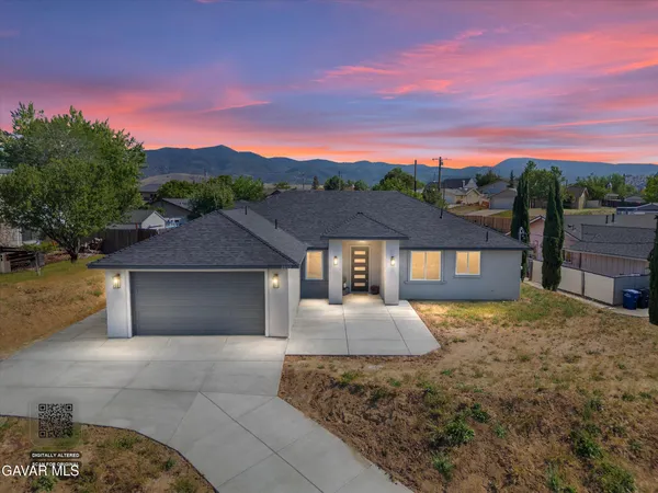 $499,999 | 20112 Clubview Drive, Tehachapi, CA 93561