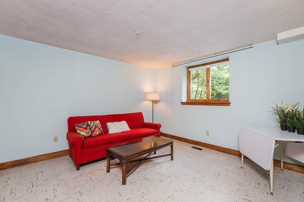 37 Baskin Road Lexington, MA 02421 - Photo 17 of 18