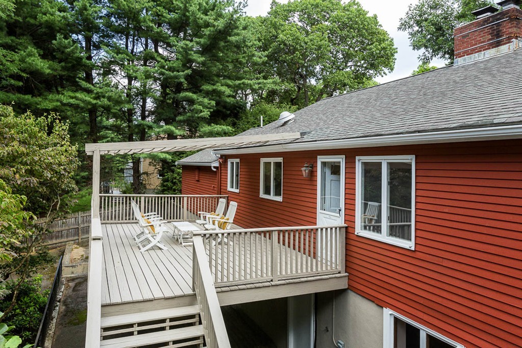 37 Baskin Road Lexington, MA 02421 - Photo 3 of 18