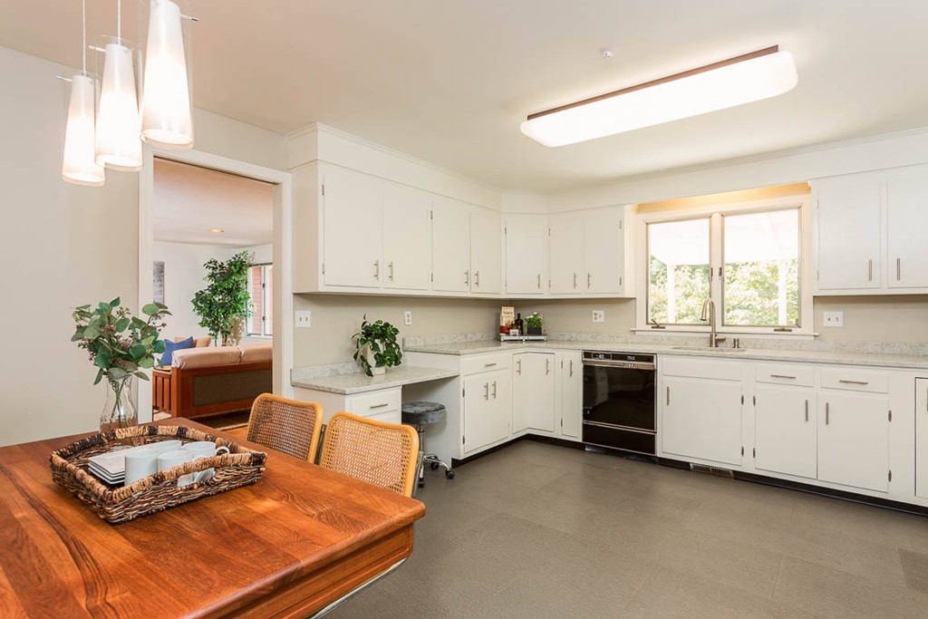 37 Baskin Road Lexington, MA 02421 - Photo 8 of 18