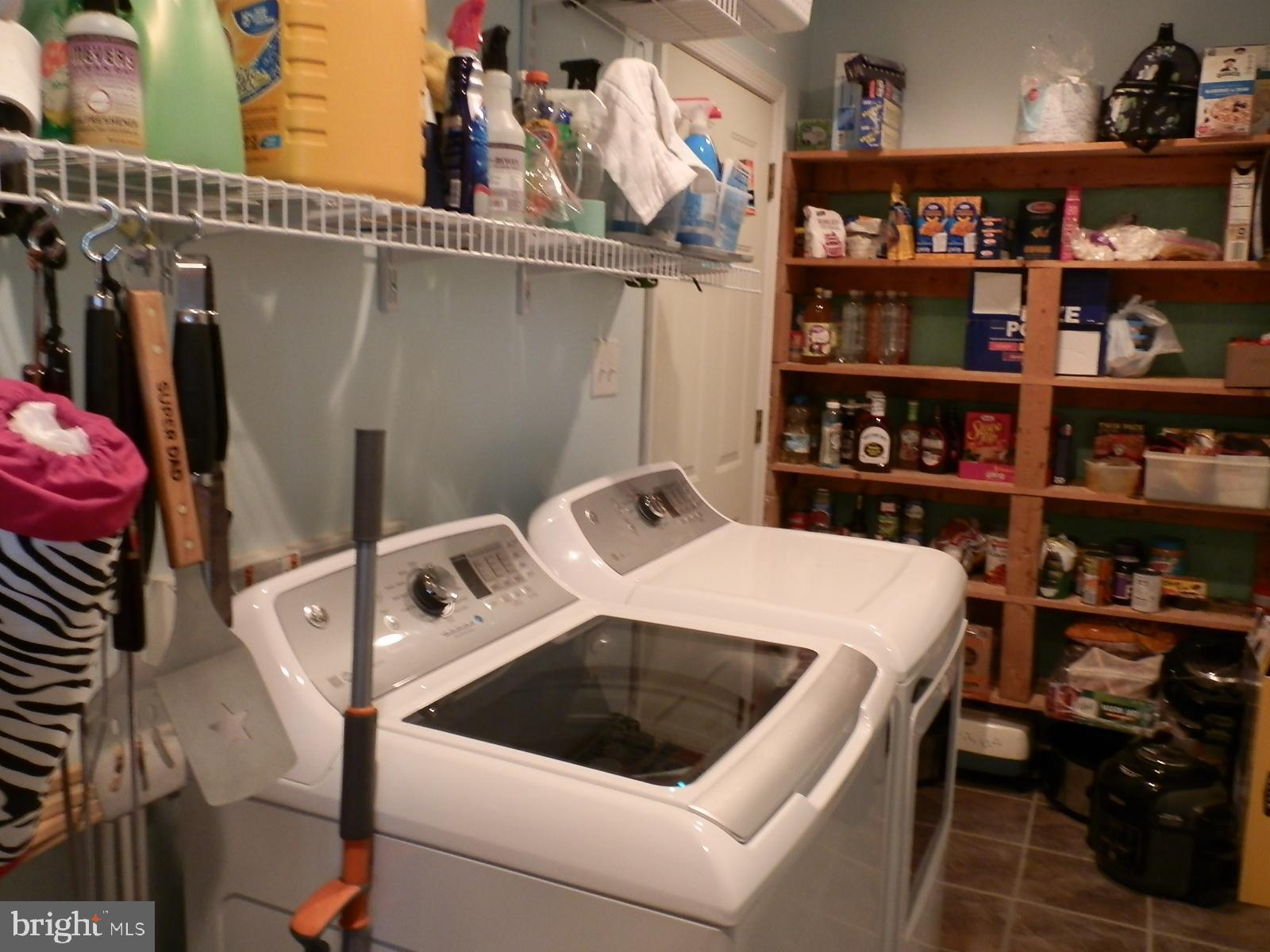 10 Georgia Road Pennsville, NJ 08070 - Photo 12 of 48 a utility room with dryer and washer