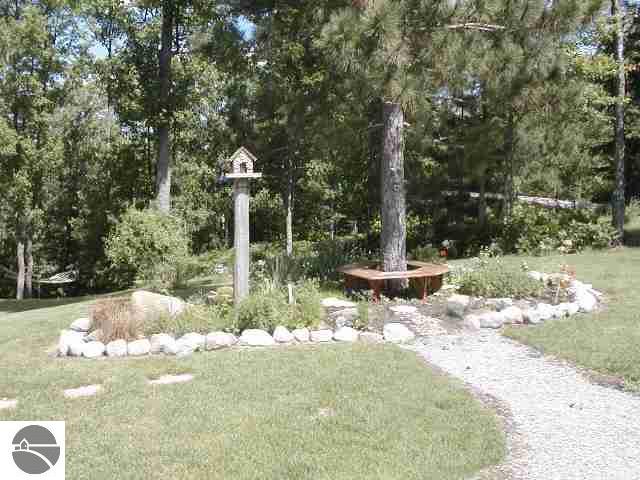 2736 Valley Road Northwest Kalkaska, MI 49646 - Photo 6 of 15 1694475-5.JPG