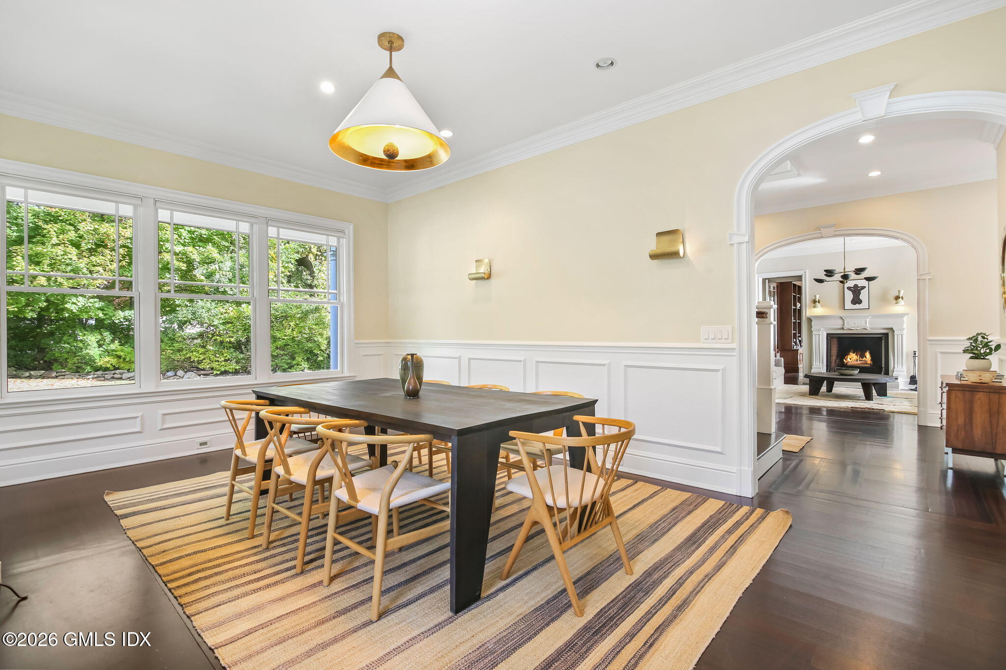 28 Cliffdale Road Greenwich, CT 06831 - Photo 3 of 20 8-web-or-mls-28-cliffdale-rd (1)