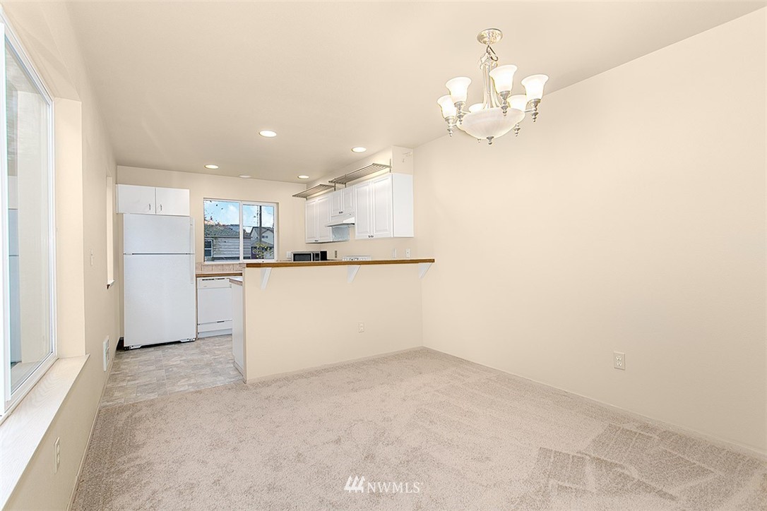 2850 Southwest Genesee Street Seattle, WA 98126 - Photo 3 of 15 Gallery Image 3