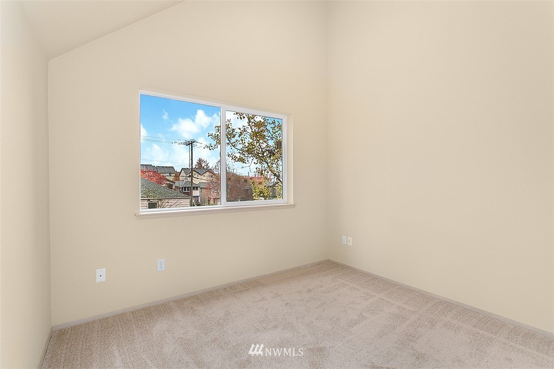 2850 Southwest Genesee Street Seattle, WA 98126 - Photo 7 of 15 Gallery Image 7