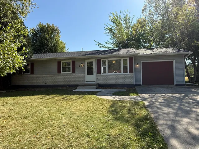 193 Vincent Circle, Beaver Dam, WI 53916