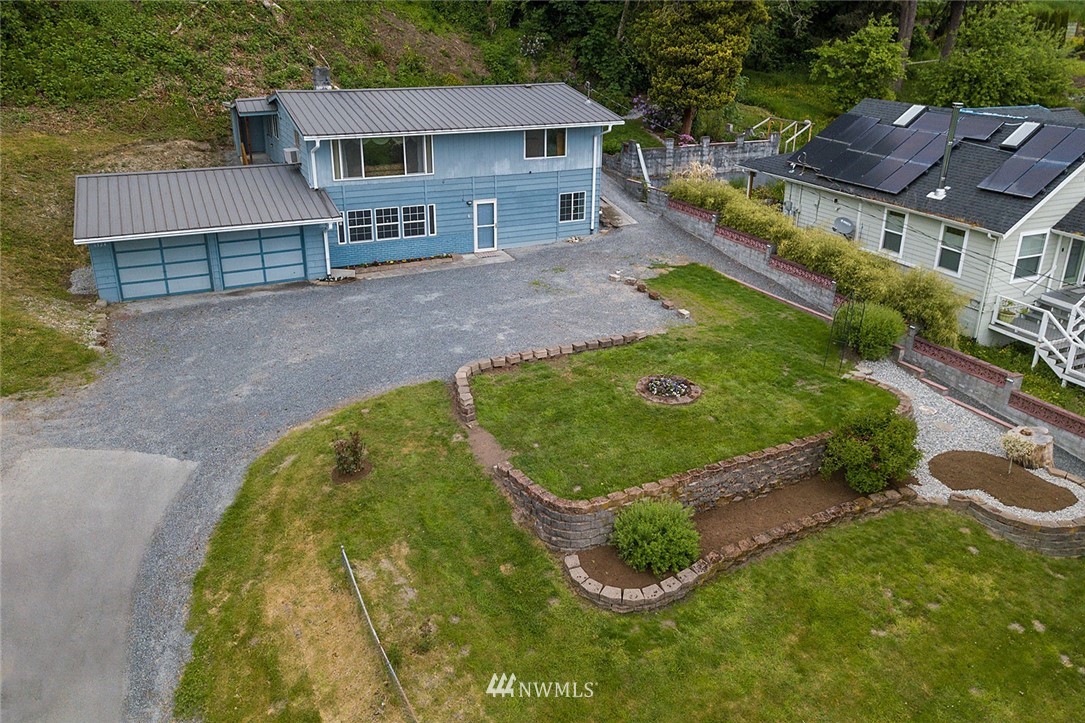 6124 Larimer Road Everett, WA 98208 - Photo 3 of 36