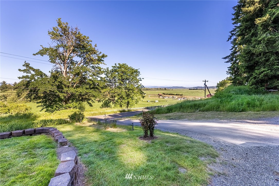 6124 Larimer Road Everett, WA 98208 - Photo 34 of 36
