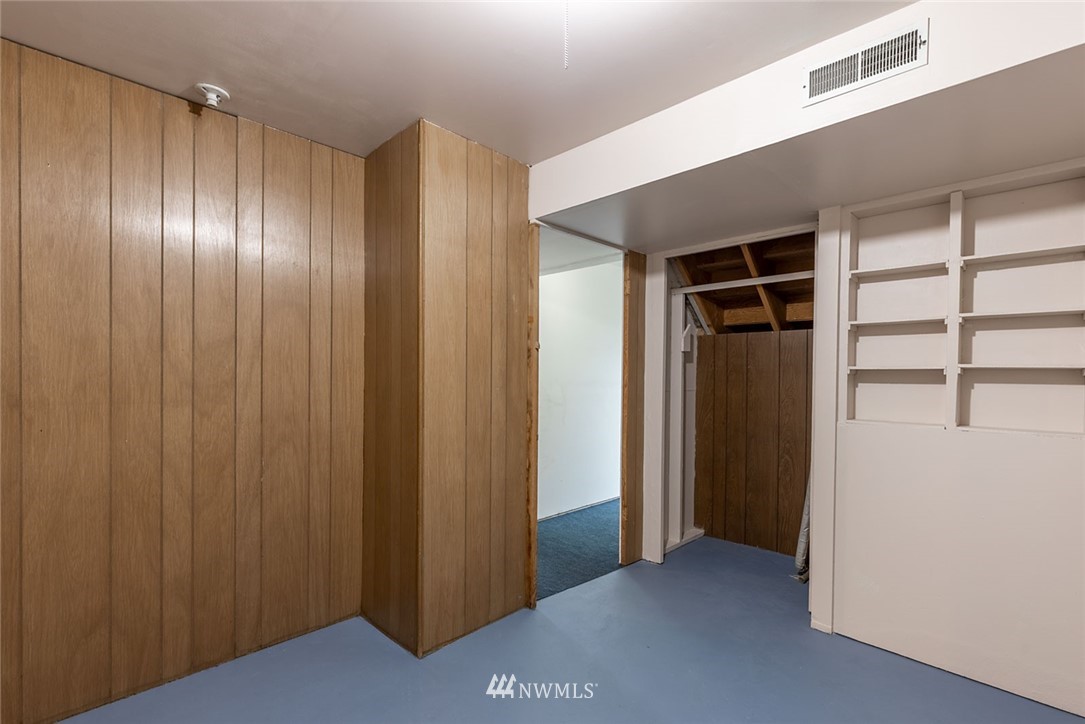 6124 Larimer Road Everett, WA 98208 - Photo 8 of 36
