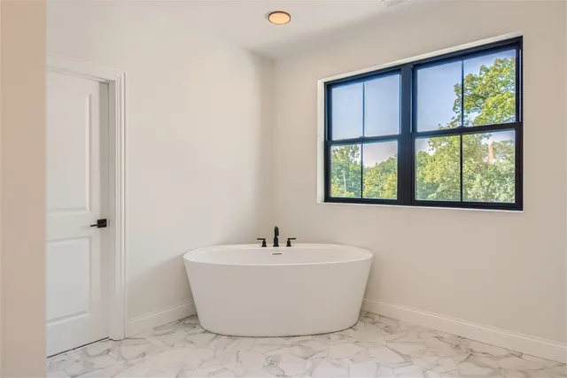 $1,799,900 | 8 Alexandra Drive, Mettawa, IL 60048