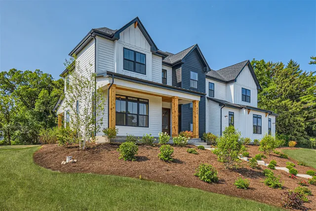 $1,799,900 | 8 Alexandra Drive, Mettawa, IL 60048