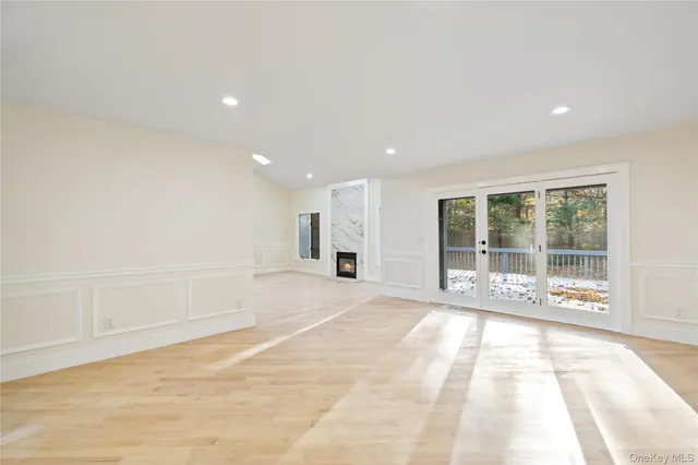 $1,249,000 | 2 Heiko Court, Northport, NY 11768