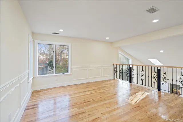 $1,249,000 | 2 Heiko Court, Northport, NY 11768