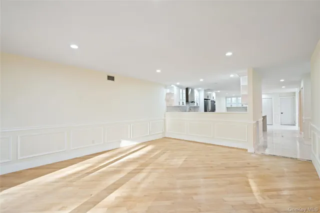 $1,249,000 | 2 Heiko Court, Northport, NY 11768