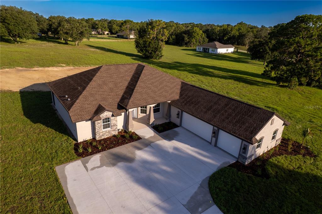 636 North Cherry Pop Drive Inverness, FL 34453 - Photo 2 of 29