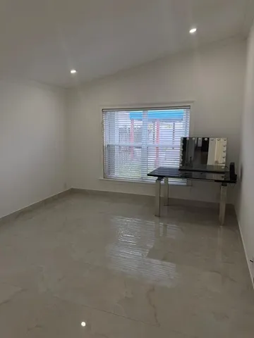 $880,000 | 4966 Southwest 33rd Terrace, Hollywood, FL 33312