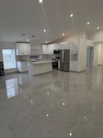 $880,000 | 4966 Southwest 33rd Terrace, Hollywood, FL 33312