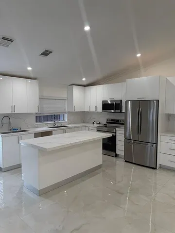 $880,000 | 4966 Southwest 33rd Terrace, Hollywood, FL 33312