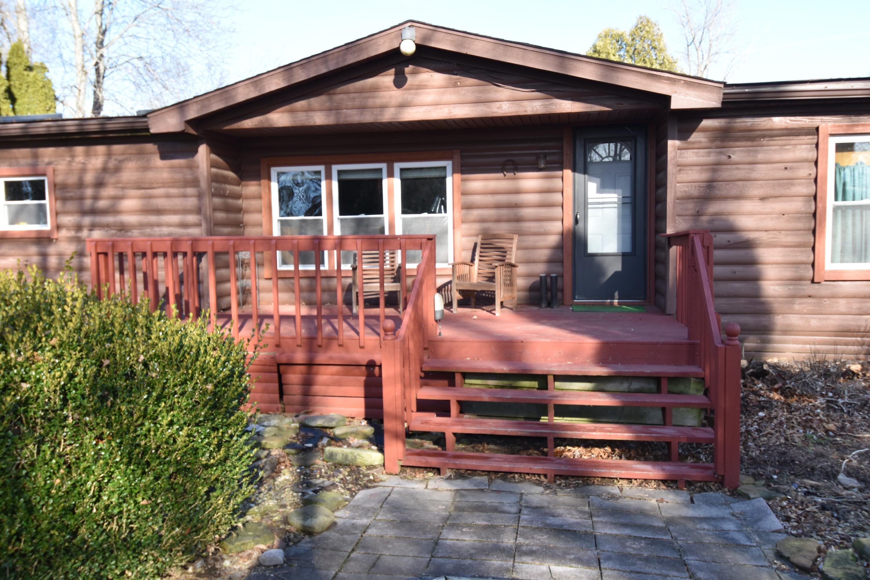 237 Sycamore Road Hebron, OH 43025 - Photo 4 of 23 237 Sycamore - 4