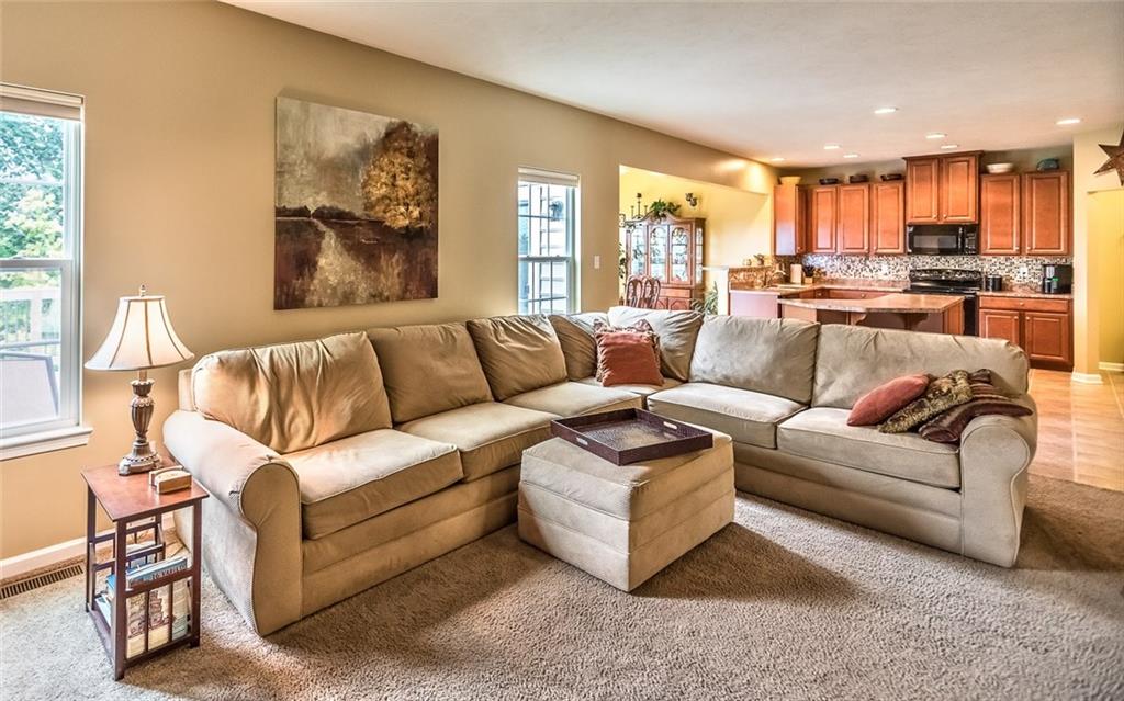 265 Long Ridge Drive Coraopolis, PA 15108 - Photo 11 of 24 Gallery Image 11