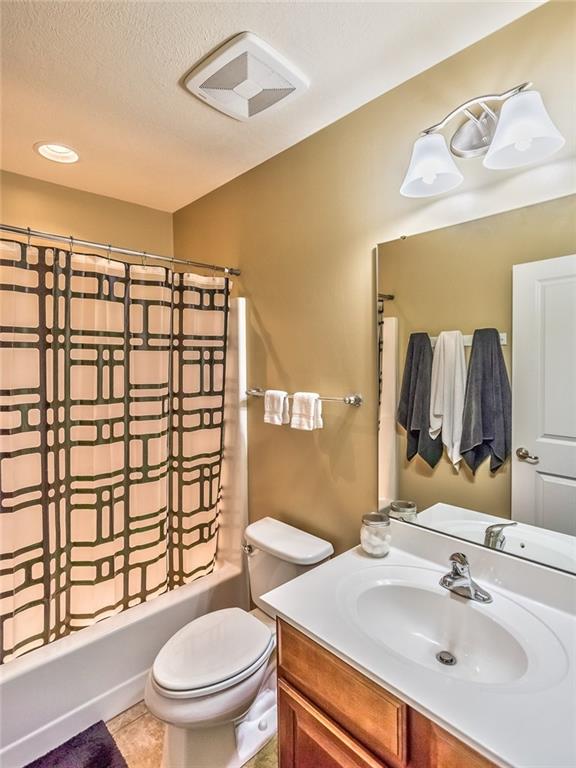 265 Long Ridge Drive Coraopolis, PA 15108 - Photo 17 of 24 Gallery Image 17