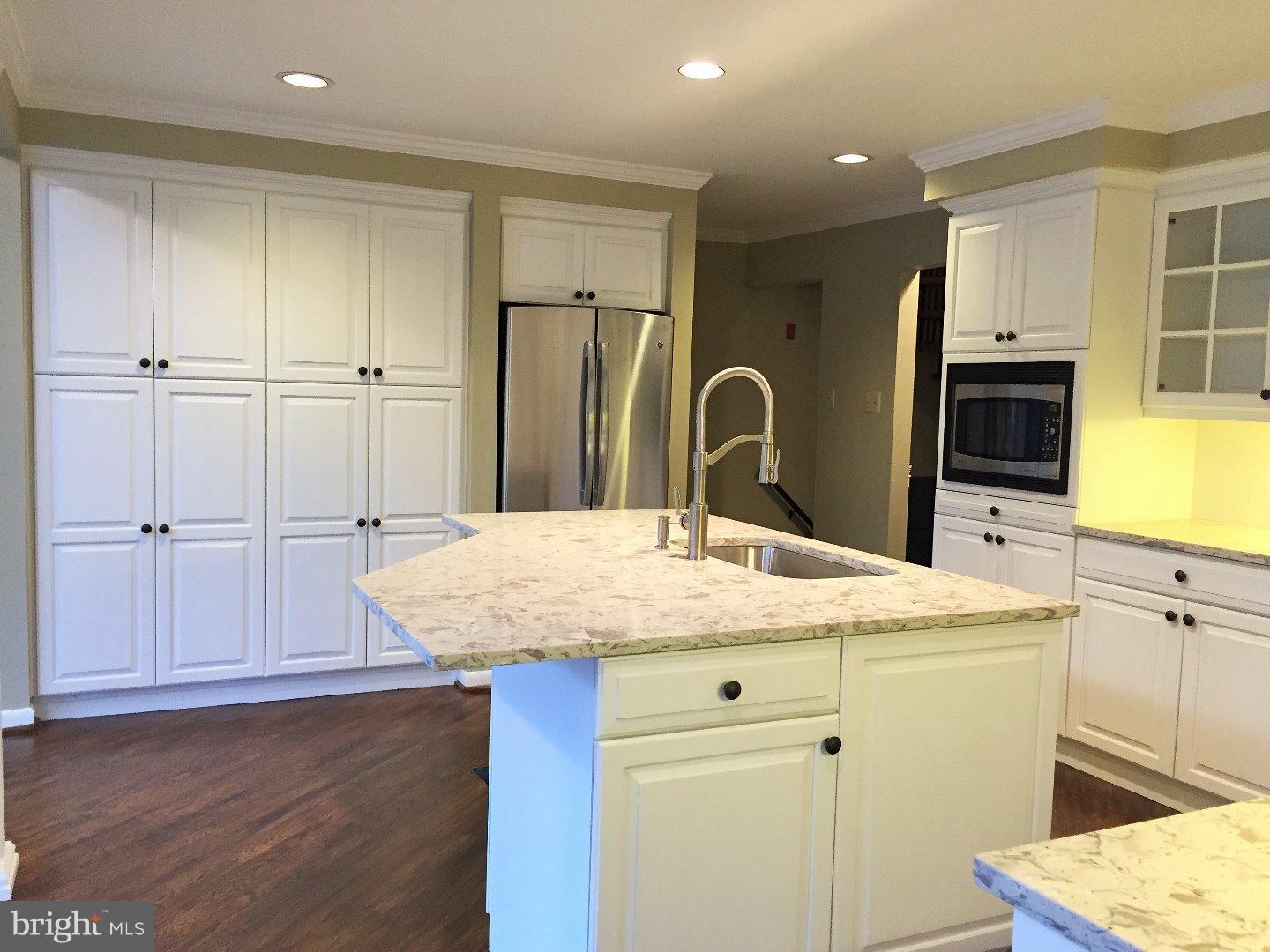 1166 Shannon Road Newtown, PA 18940 - Photo 4 of 25 Kitchen