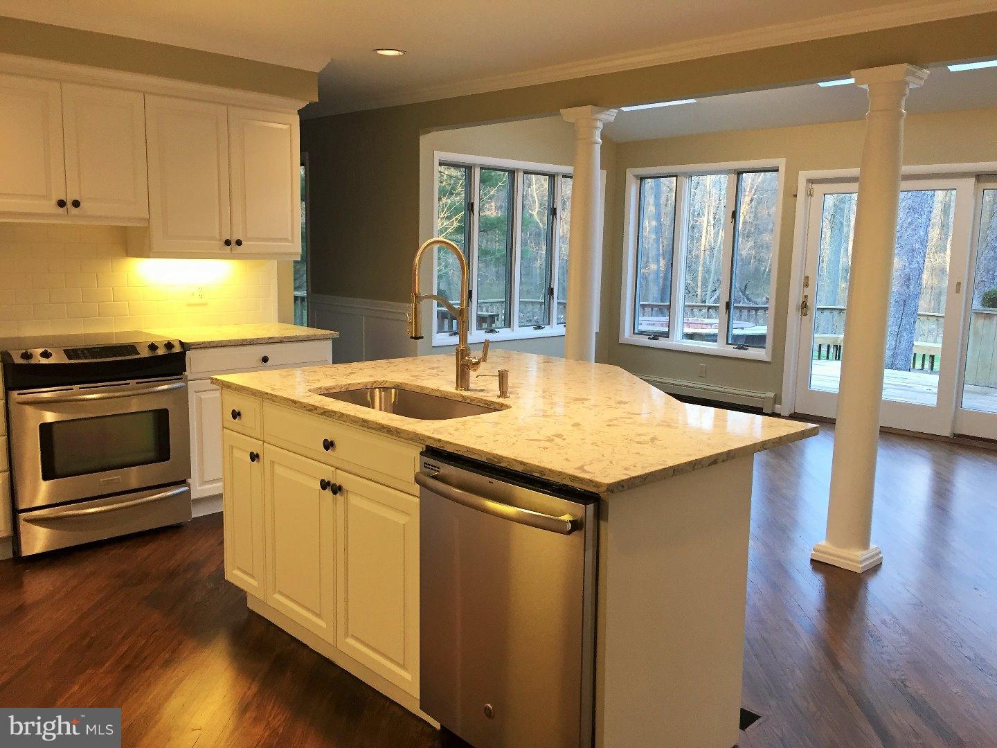 1166 Shannon Road Newtown, PA 18940 - Photo 5 of 25 Kitchen