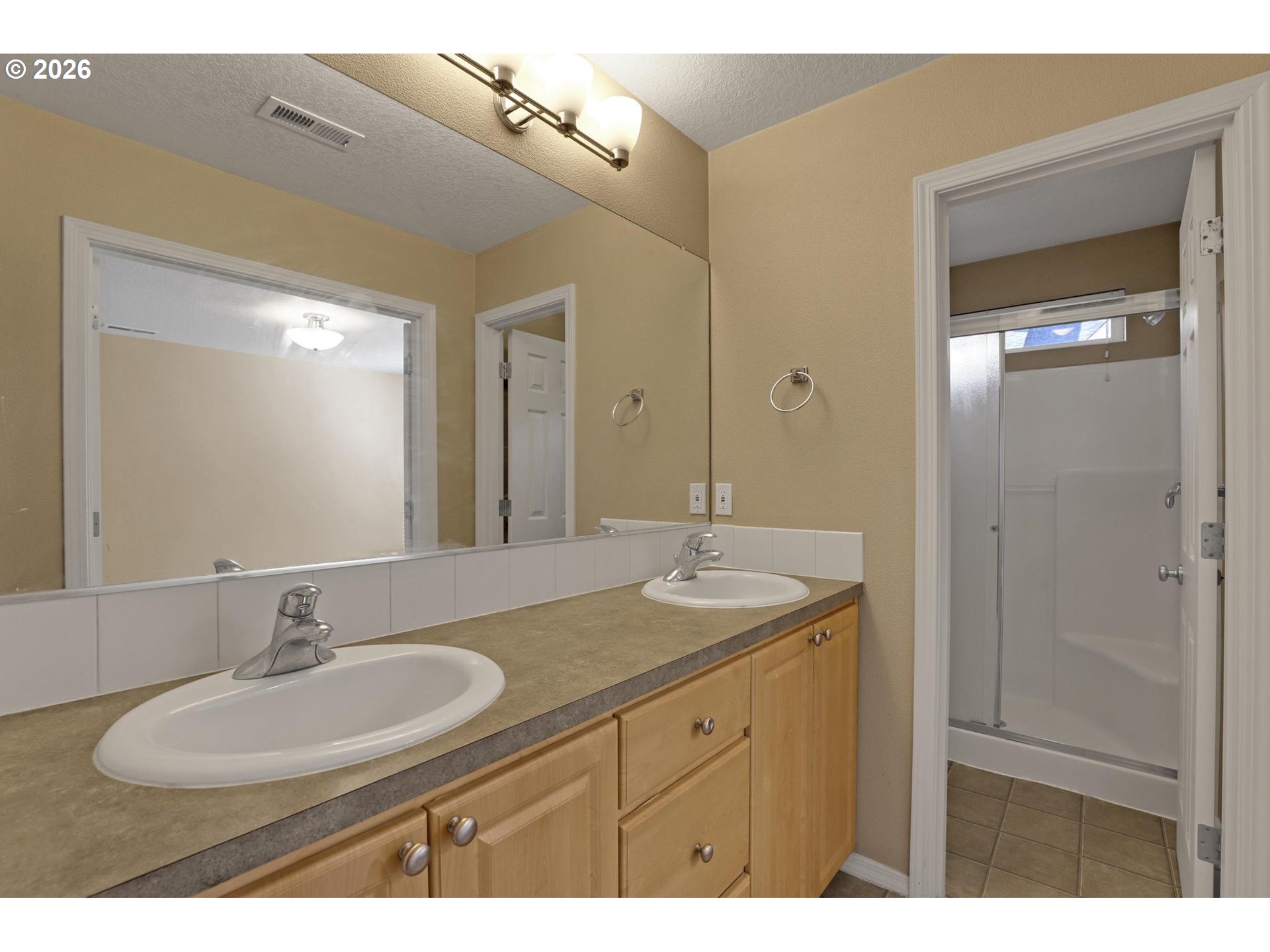 1629 Southwest 171st Terrace Beaverton, OR 97003 - Photo 14 of 30