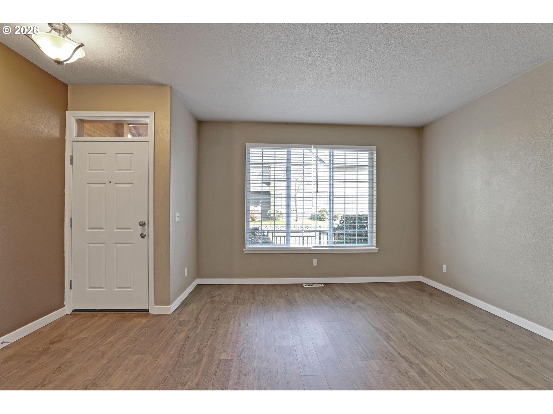 1629 Southwest 171st Terrace Beaverton, OR 97003 - Photo 4 of 30
