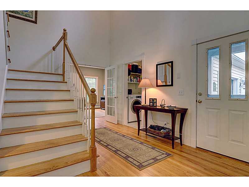 252 Wickford Point Road North Kingstown, RI 02852 - Photo 2 of 25 Entry.
