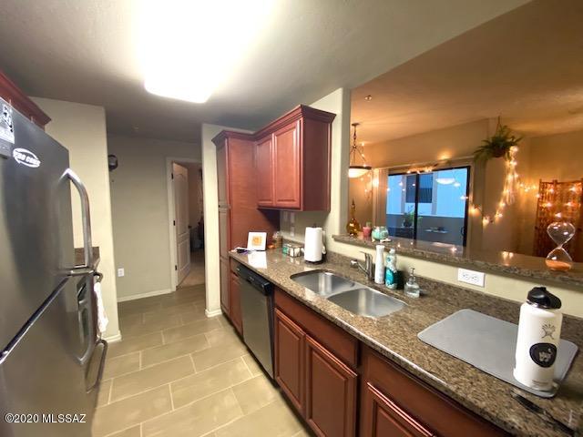 2550 East River Road, Unit 5201 Tucson, AZ 85718 - Photo 7 of 26