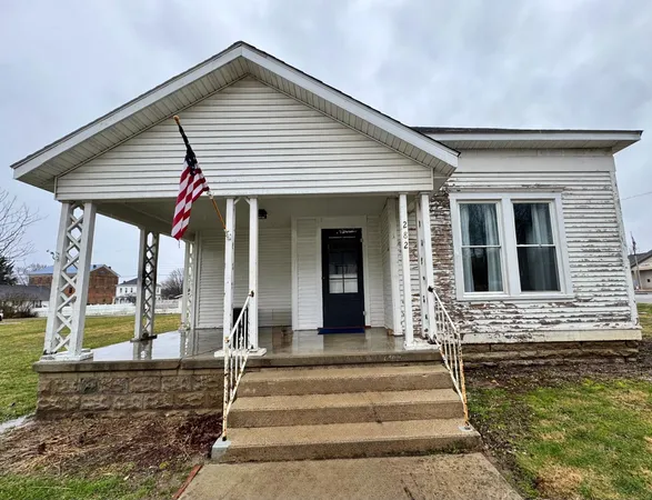 $124,900 | 282 West Baltimore Street, Laurel, IN 47024
