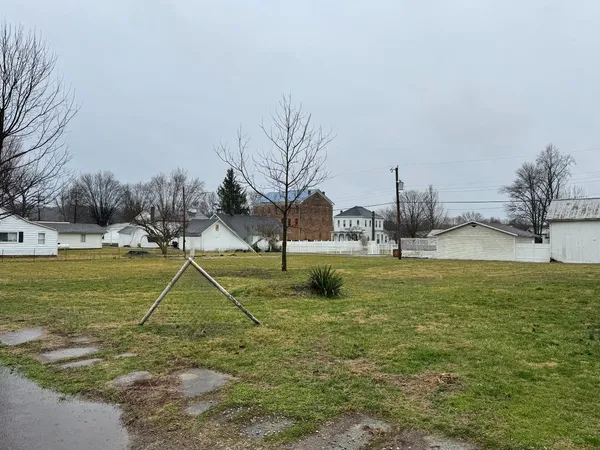 $124,900 | 282 West Baltimore Street, Laurel, IN 47024