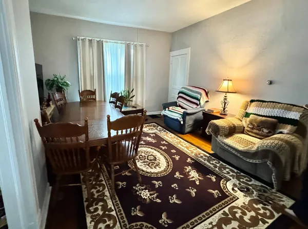 $124,900 | 282 West Baltimore Street, Laurel, IN 47024